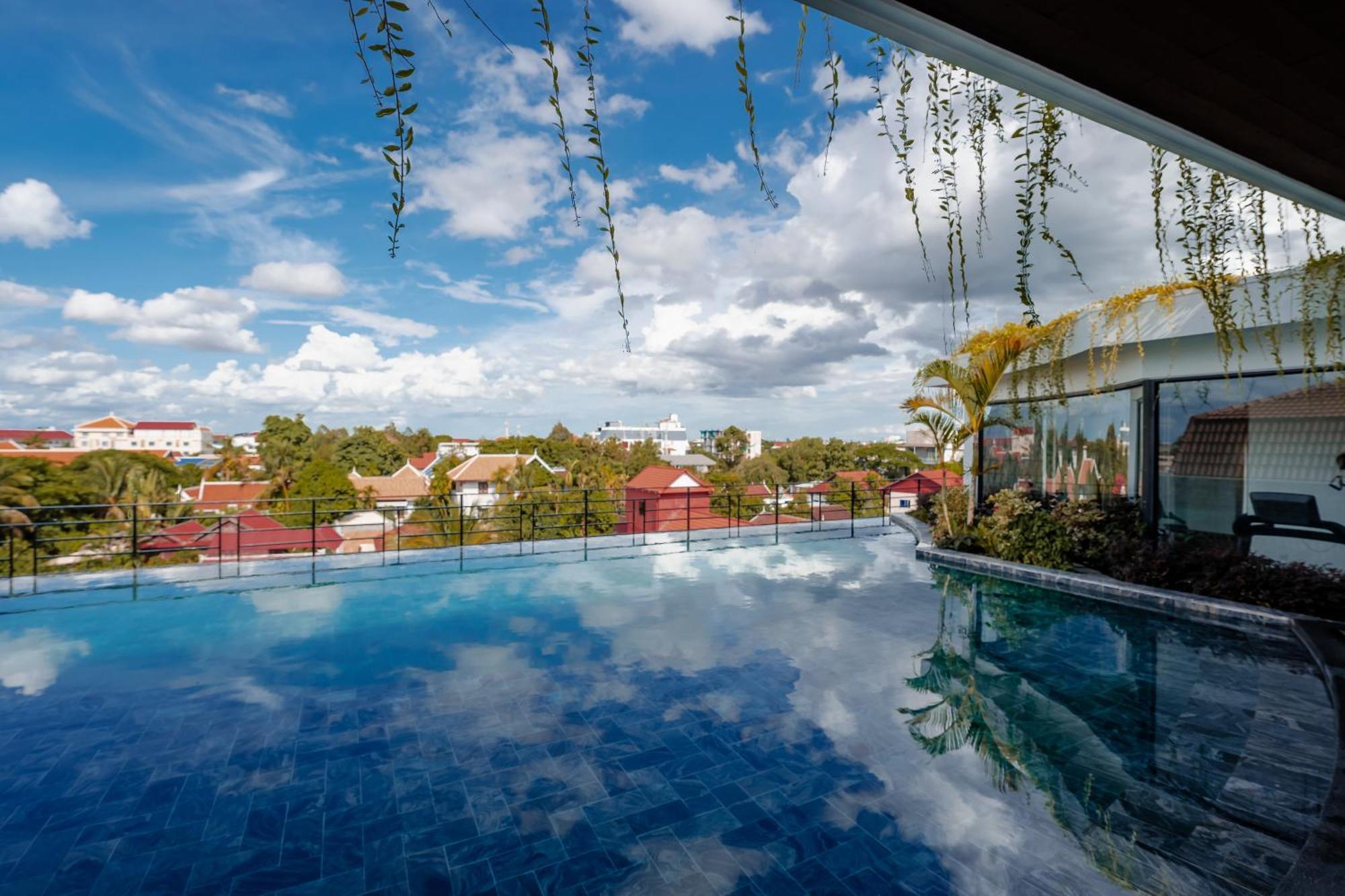 Sarai And Wander Hotel Siem Reap Buitenkant foto